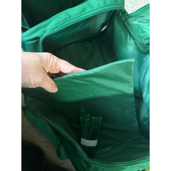 Lacoste perfume essential 90’s crocodile weekender duffle bag. NWT - Picture 8 of 10